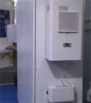 供應機柜空調、仿威圖工業空調與耐高溫工業空調冷凝水蒸發器操作臺詳解